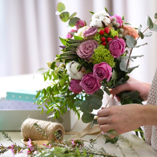 Sydney's freshest flowers delivered daily to your door! Florist Choice